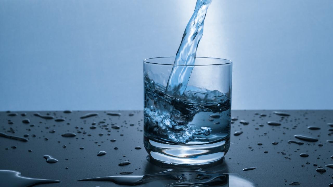 Glass of clean drinking water.