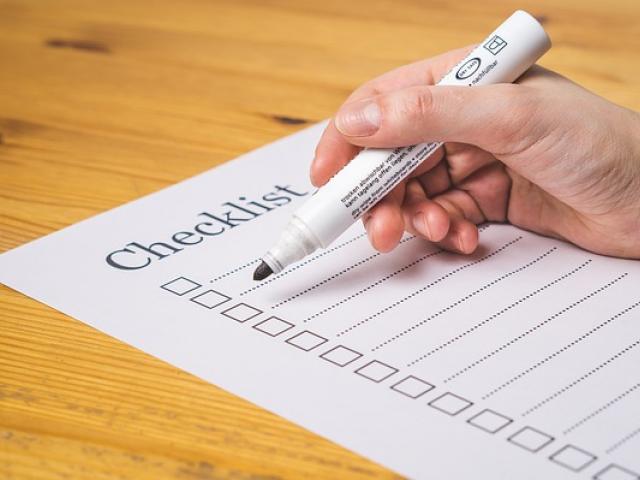 A person preparing to create a checklist